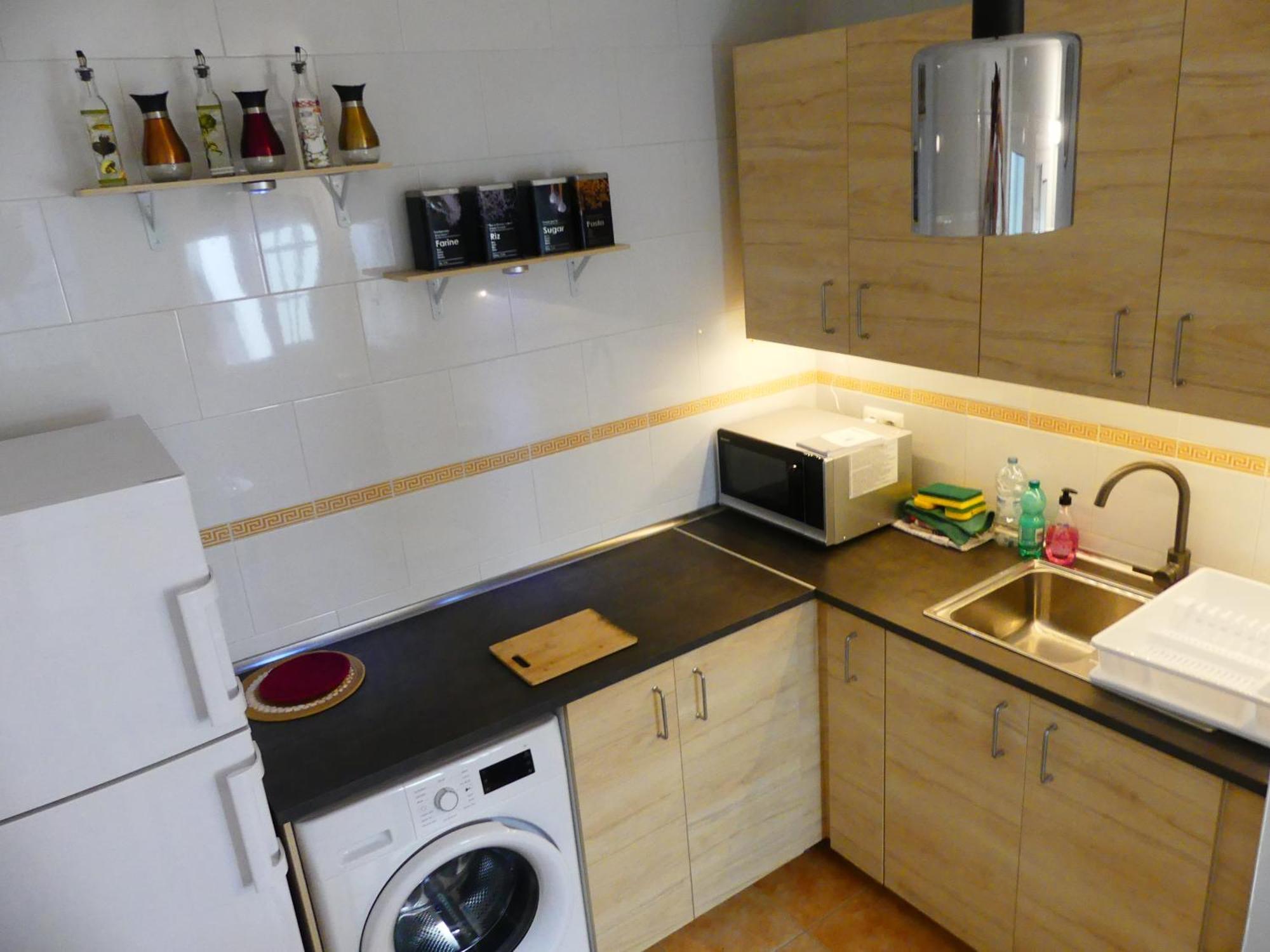Apartament Alquiler Casa Semi Centro Obra Nueva Patio Barata *