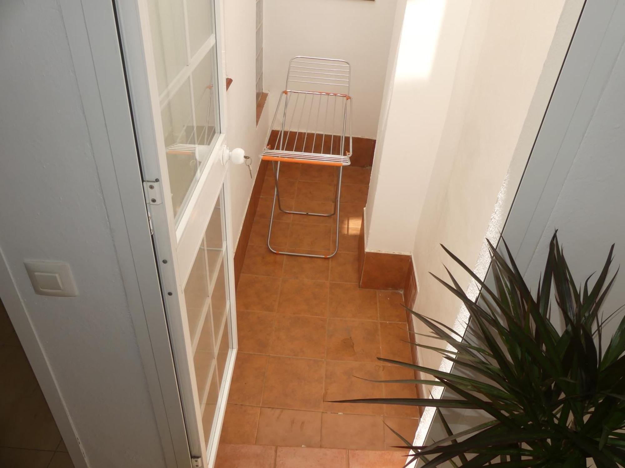 Alquiler Casa Semi Centro Obra Nueva Patio Barata